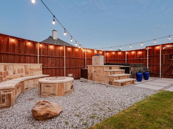 10300  Donley Drive , Irving Texas 75063