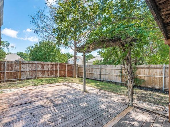 5560  Lawnsberry Drive , Fort Worth Texas 76137