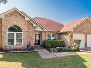 423  Clayton Street , Grand Prairie Texas 75052