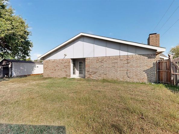 3001  Galaxie Road , Garland Texas 75044