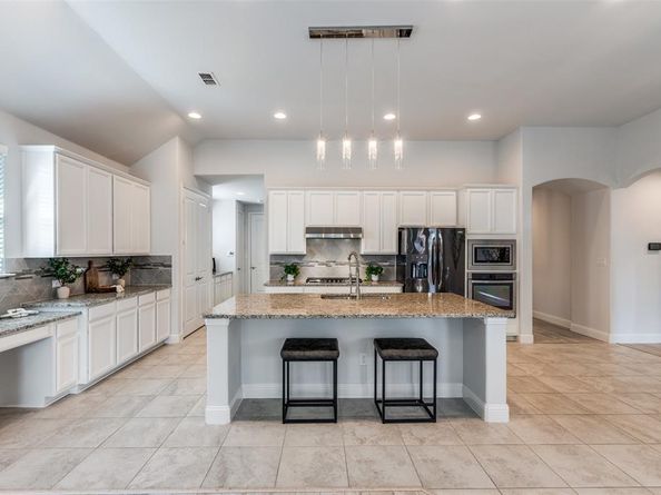 3704  Dover  , The Colony Texas 75056