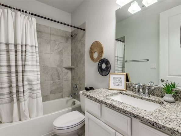 3704  Dover  , The Colony Texas 75056