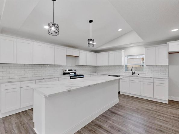 2412  Northshore Drive , Carrollton Texas 75006