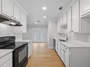 1310  California Trail , Grand Prairie Texas 75052