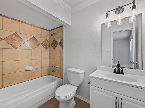 1310  California Trail , Grand Prairie Texas 75052