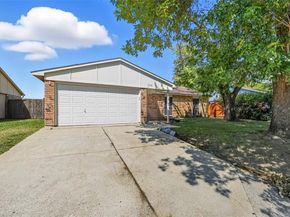 1310  California Trail , Grand Prairie Texas 75052