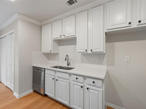 1310  California Trail , Grand Prairie Texas 75052