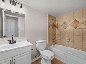 1310  California Trail , Grand Prairie Texas 75052