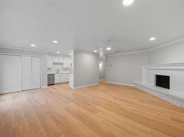 1310  California Trail , Grand Prairie Texas 75052