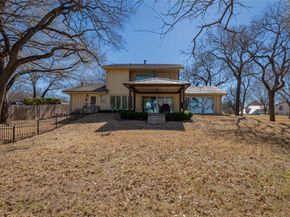 400  Driftwood Court , Azle Texas 76020