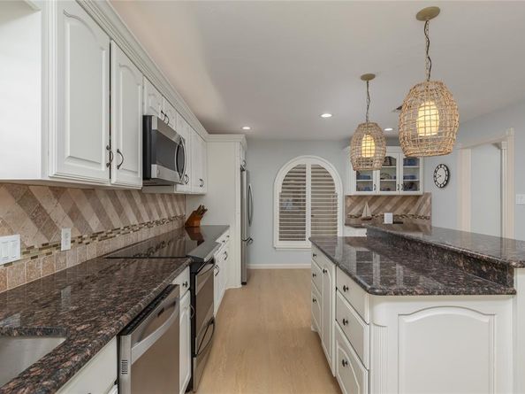 400  Driftwood Court , Azle Texas 76020