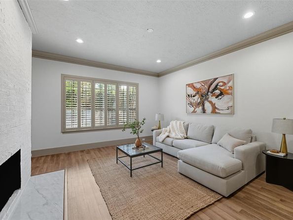 6030  Steamboat Drive , Dallas Texas 75230