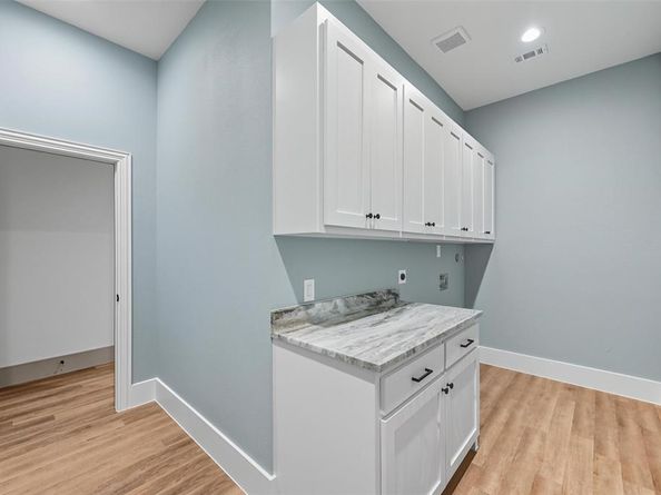 6030  Steamboat Drive , Dallas Texas 75230