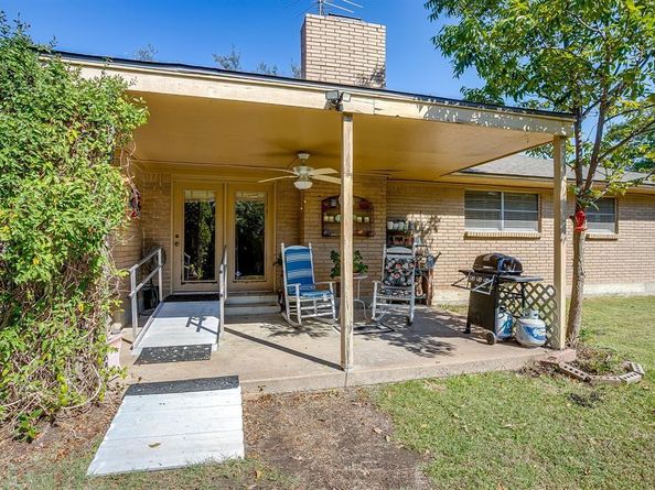 4704  Westlake Drive , Fort Worth Texas 76132