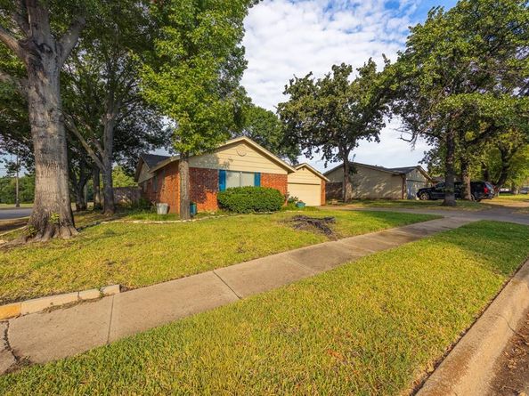 4508  Palomino Court , Arlington Texas 76017