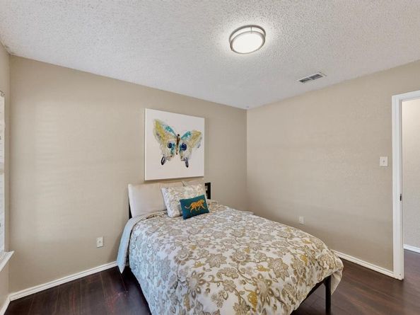6525  Willow Oak Court , Fort Worth Texas 76112
