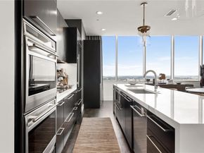 2200  Victory Avenue  2504, Dallas Texas 75219
