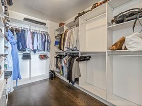 2200  Victory Avenue  2504, Dallas Texas 75219
