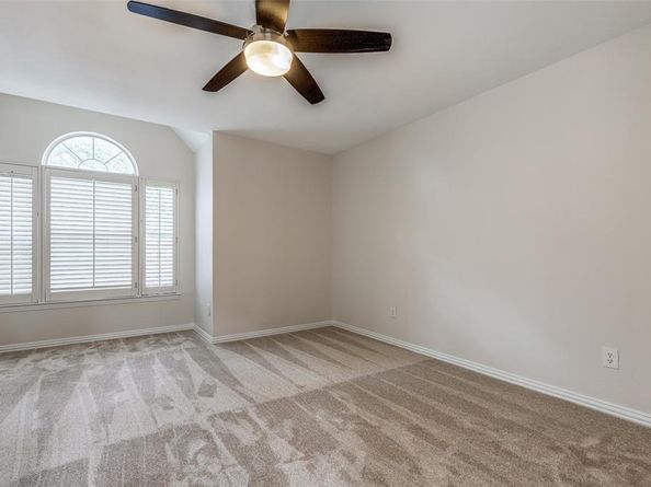 4037  Azure Lane , Addison Texas 75001