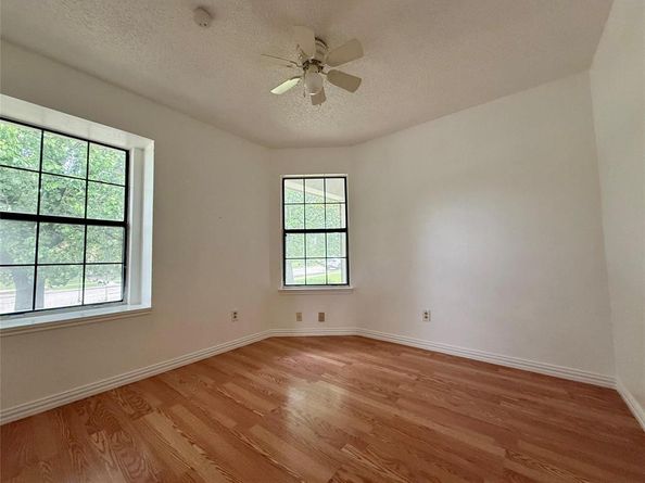 1722  Clydesdale Drive , Lewisville Texas 75067