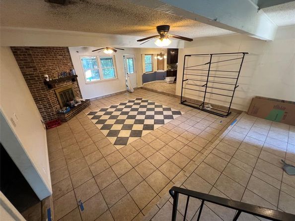 1303  Paisley Drive , Arlington Texas 76015