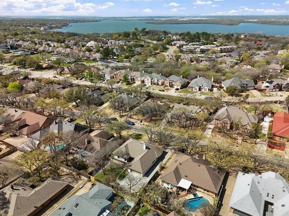 2107  Emerald Lake Drive , Arlington Texas 76013