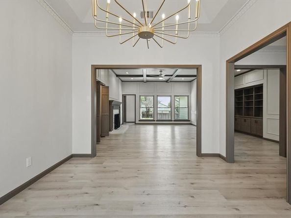 2107  Emerald Lake Drive , Arlington Texas 76013