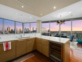 2900  Mckinnon Street  2601, Dallas Texas 75201