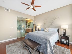 2900  Mckinnon Street  2601, Dallas Texas 75201