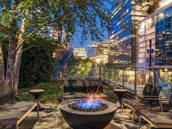 2900  Mckinnon Street  2601, Dallas Texas 75201