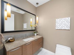 2900  Mckinnon Street  2601, Dallas Texas 75201