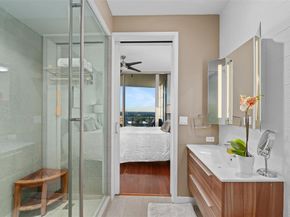 2900  Mckinnon Street  2601, Dallas Texas 75201