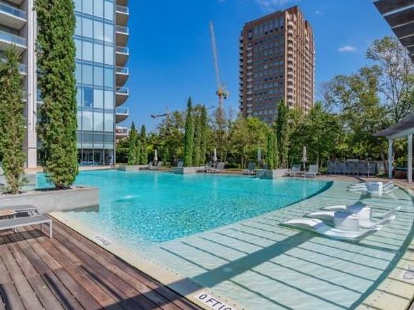 2900  Mckinnon Street  2601, Dallas Texas 75201