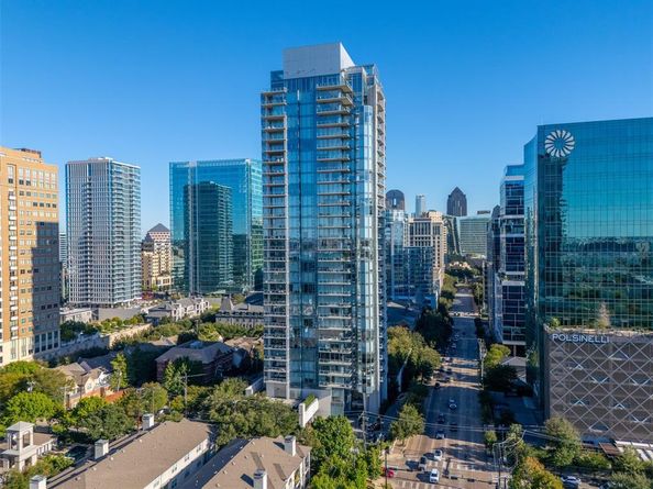 2900  Mckinnon Street  2601, Dallas Texas 75201