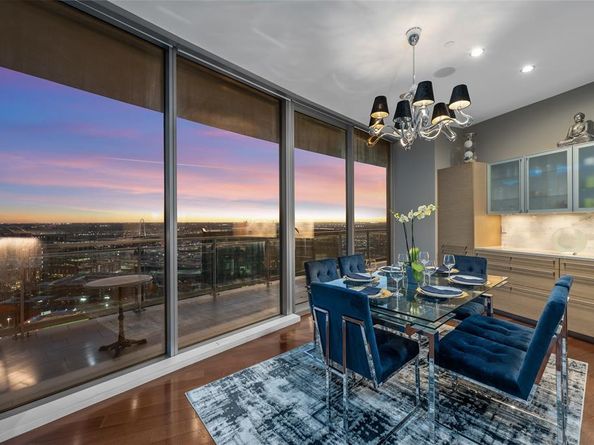 2900  Mckinnon Street  2601, Dallas Texas 75201