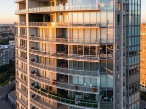 2900  Mckinnon Street  2601, Dallas Texas 75201