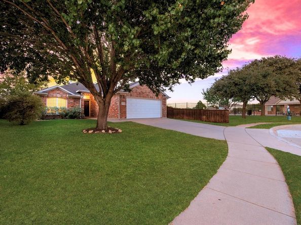 8524  Ranch Hand Trail , Fort Worth Texas 76131