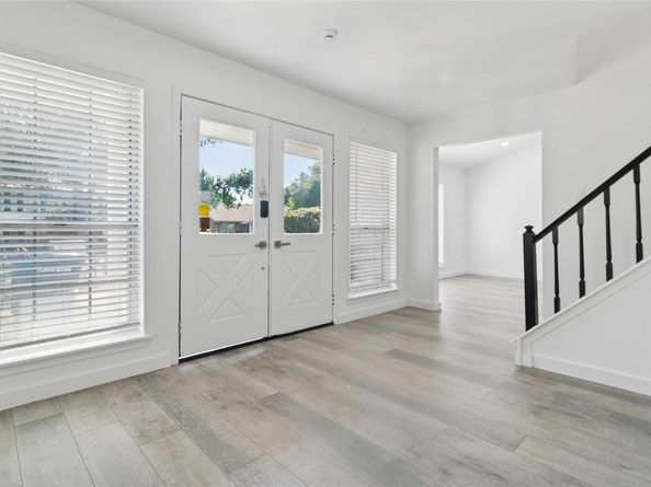 1739  Hartford Drive , Carrollton Texas 75007