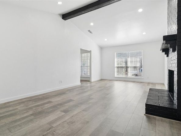 1739  Hartford Drive , Carrollton Texas 75007