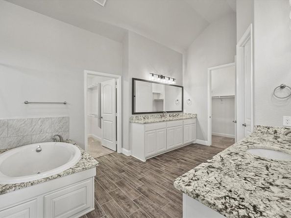 772  Kensington  , McLendon Chisholm Texas 75032