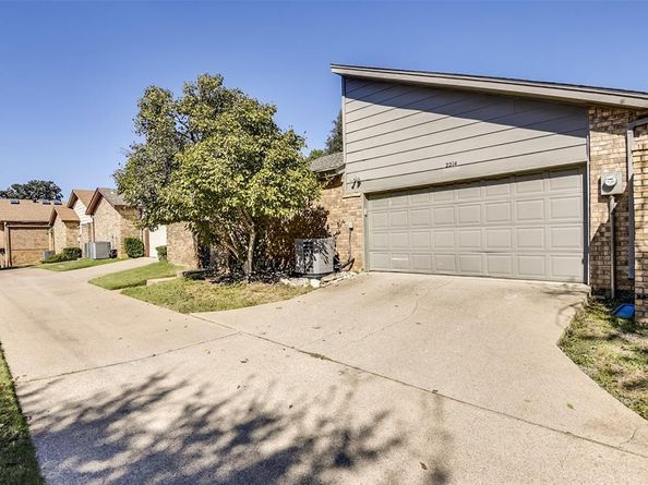 2214  Winter Sunday Way , Arlington Texas 76012
