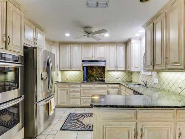 2214  Winter Sunday Way , Arlington Texas 76012