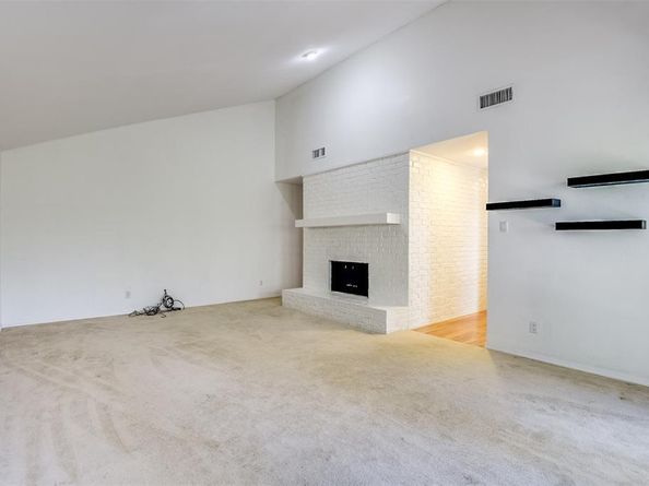 2214  Winter Sunday Way , Arlington Texas 76012