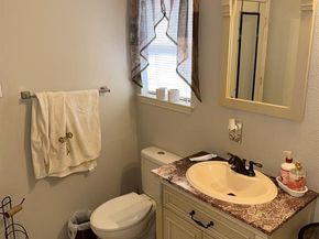 111 N Willomet Avenue , Dallas Texas 75208