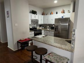 111 N Willomet Avenue , Dallas Texas 75208