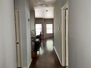 111 N Willomet Avenue , Dallas Texas 75208