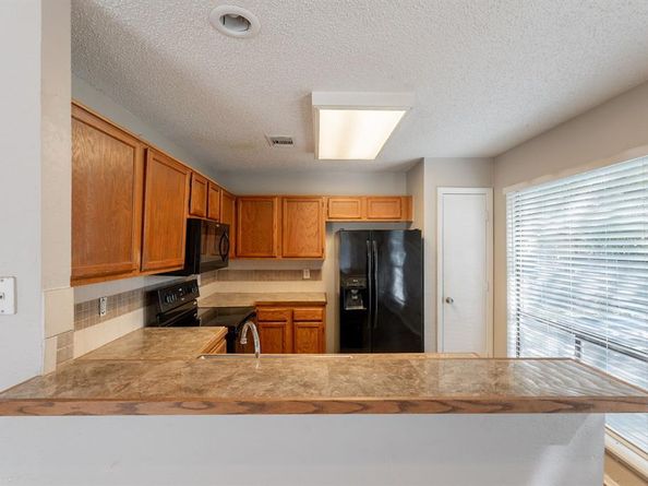 6519  Impala Drive , Arlington Texas 76001