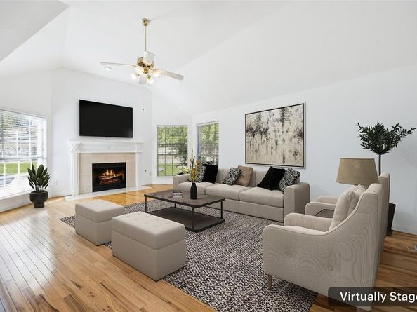 9325  Vista Circle , Irving Texas 75063