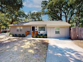 1820  Oak Tree Lane 