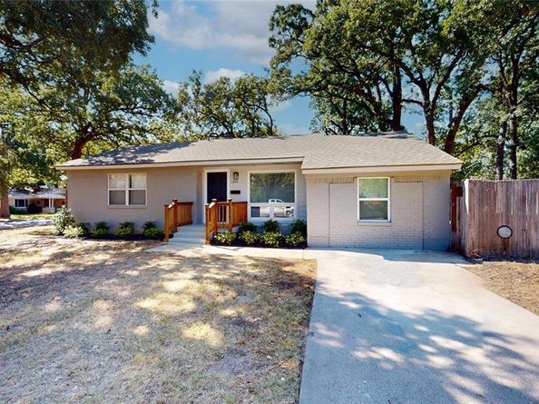 1820  Oak Tree Lane , Arlington Texas 76013